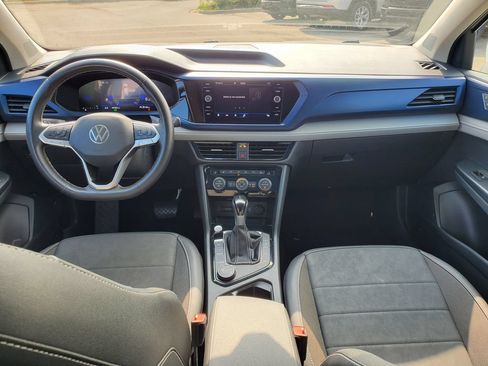 Used 2024 Volkswagen Taos SE AWD/4WD image 10