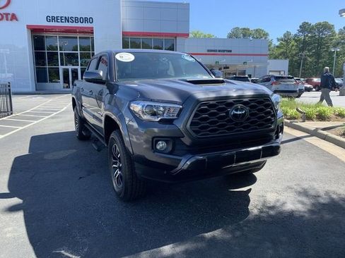 Used 2023 Toyota Tacoma TRD Sport w/ Advanced Technology Package AWD/4WD image 2