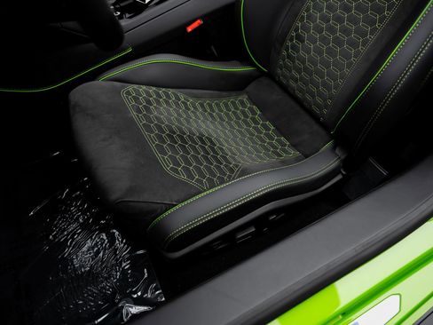 Used 2024 Lamborghini Huracan EVO AWD/4WD image 35