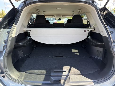 Used 2014 Nissan Rogue SV AWD/4WD image 5