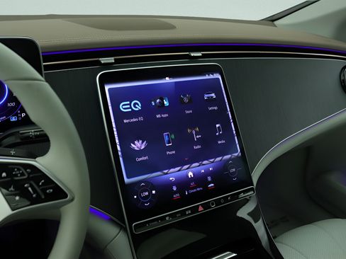 Certified 2023 Mercedes-Benz EQE 350+ Sedan image 9