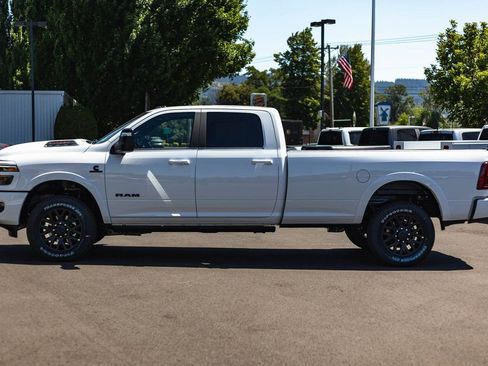 New 2025 RAM 2500 Limited image 12