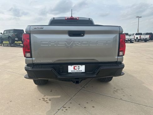 Used 2025 Chevrolet Colorado Trail Boss image 4