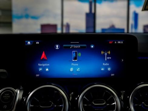 Used 2026 Mercedes-Benz GLB 35 AMG 4MATIC image 19