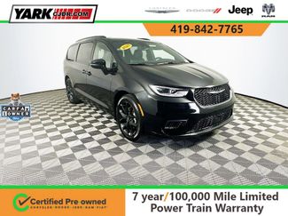 Certified 2025 Chrysler Pacifica Limited 360° Tour