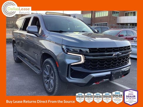 Used 2022 Chevrolet Suburban Z71 w/ Luxury Package image 1