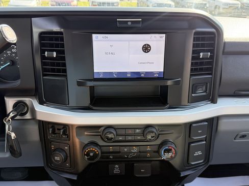 Used 2025 Ford F350 XLT AWD/4WD image 12