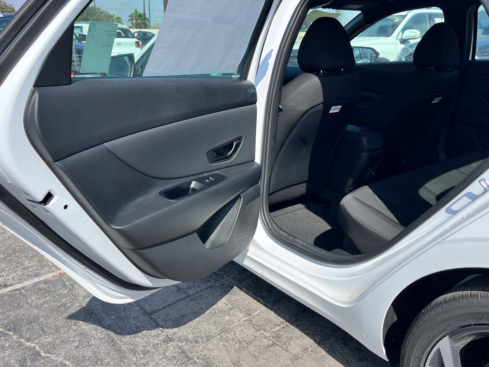 New 2025 Hyundai Elantra SEL FWD image 16