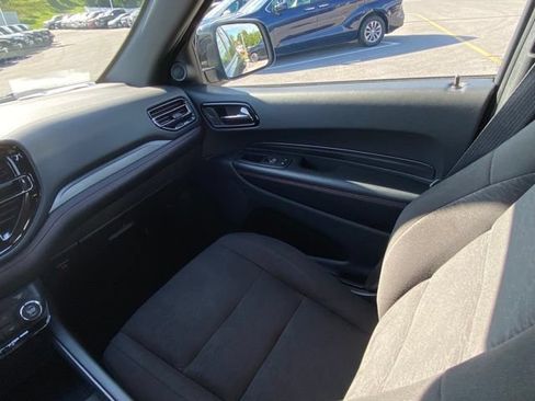 Used 2025 Dodge Durango GT AWD/4WD image 23