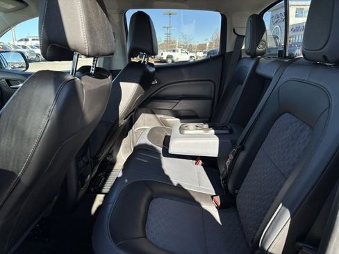 Used 2017 Chevrolet Colorado Z71 image 14