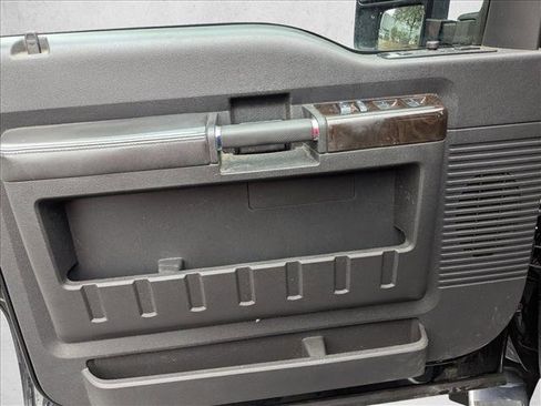 Used 2016 Ford F450 Platinum w/ FX4 Off Road Package image 19