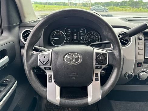 Used 2018 Toyota Tundra SR5 AWD/4WD image 21