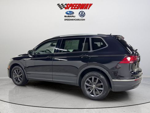 Certified 2024 Volkswagen Tiguan SE AWD/4WD image 9