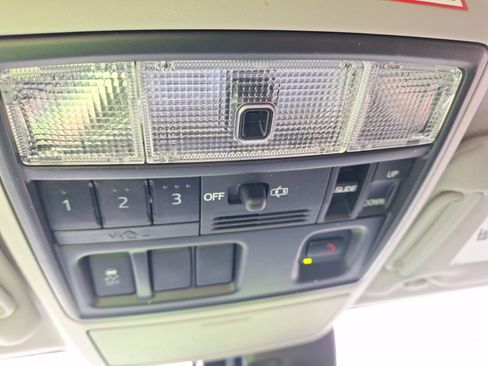 Used 2020 Toyota 4Runner Limited image 29