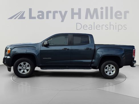 Used 2020 GMC Canyon 2WD Crew Cab w/ Convenience Package image 2