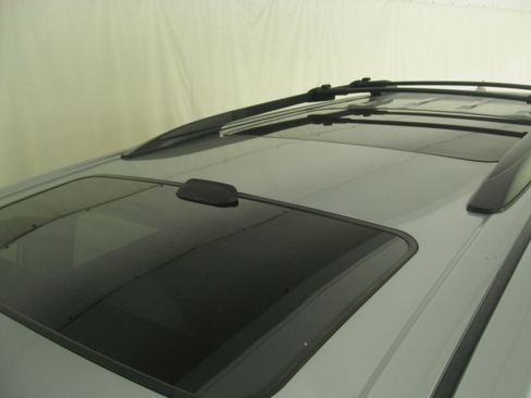 Used 2019 Toyota Sienna Limited Premium image 27