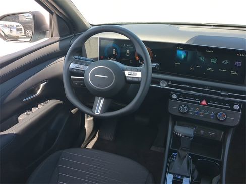 New 2026 Hyundai Santa Cruz SE image 13