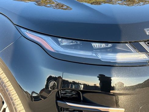 Used 2024 Land Rover Range Rover Evoque Dynamic SE image 10