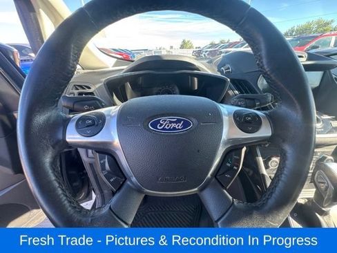 Used 2017 Ford C-MAX Energi Titanium FWD image 12