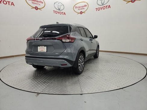 Used 2024 Nissan Kicks SV FWD image 8