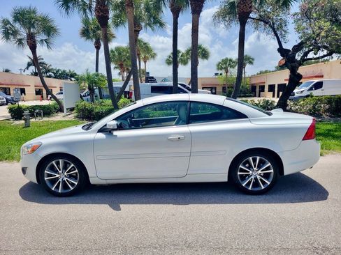 Used 2013 Volvo C70 T5 FWD image 7
