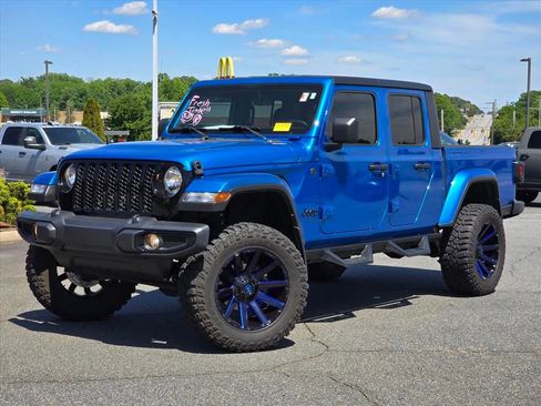 Used 2022 Jeep Gladiator Sport AWD/4WD image 2