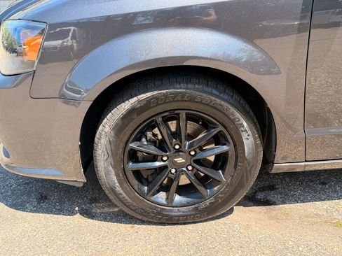 Used 2019 Dodge Grand Caravan GT FWD image 13