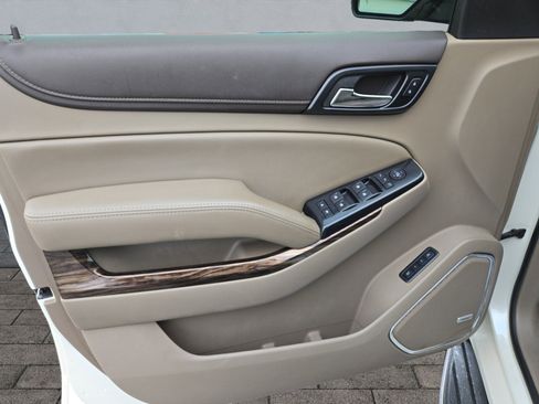 Used 2015 GMC Yukon SLT w/ Open Road Package image 10