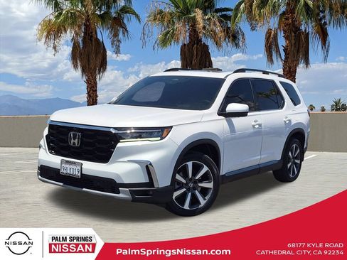 Used 2023 Honda Pilot Elite image 1