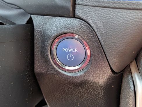 Used 2022 Toyota RAV4 SE w/ Convenience Package AWD/4WD image 21
