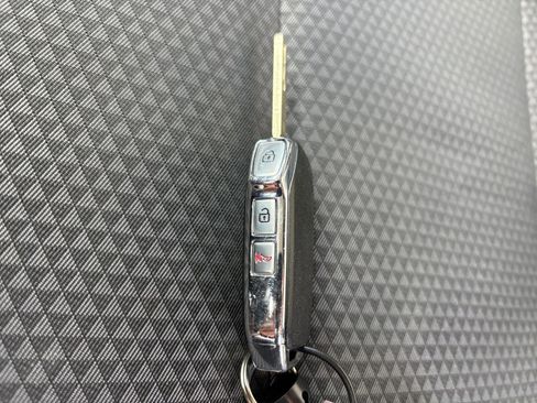 Used 2025 Kia Soul LX w/ LX Technology Package image 21