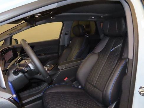 New 2026 Cadillac Optiq V image 15