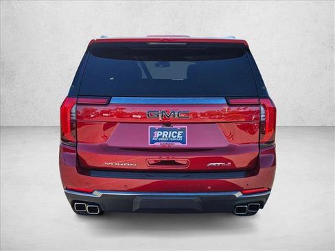 Used 2025 GMC Yukon AT4 AWD/4WD image 7