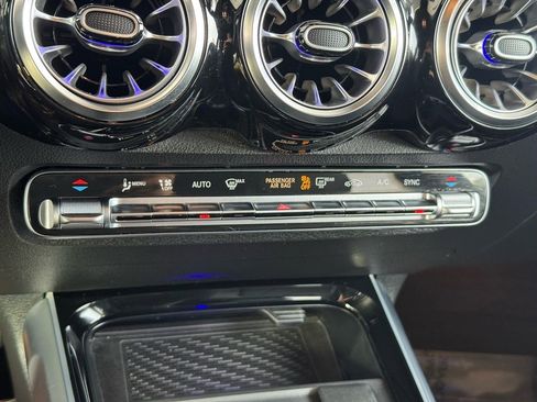 Certified 2024 Mercedes-Benz GLB 250 image 32