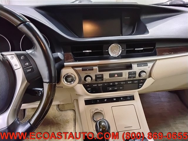 Used 2015 Lexus ES 350 w/ Luxury Package FWD image 12