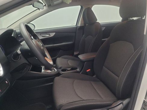Used 2022 Kia Forte LXS image 17