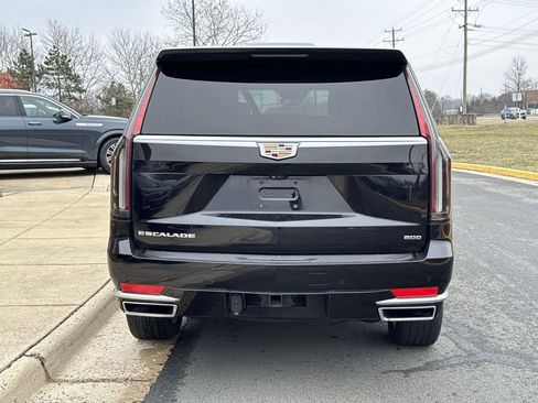 Used 2021 Cadillac Escalade Premium Luxury image 18