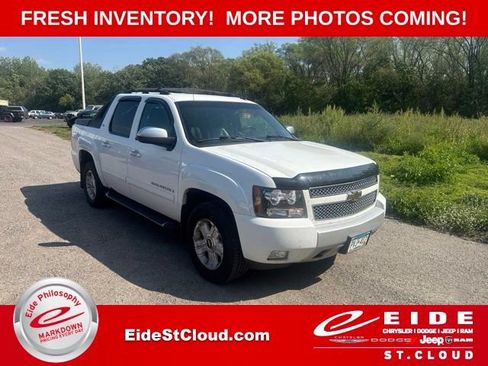 Used 2007 Chevrolet Avalanche LT w/ LT Preferred Equipment Group AWD/4WD image 1