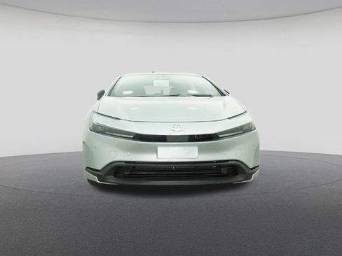 New 2026 Toyota Prius LE image 31