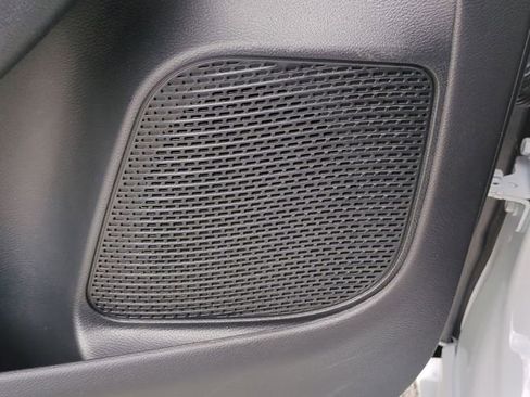 New 2026 Chrysler Voyager LX image 25