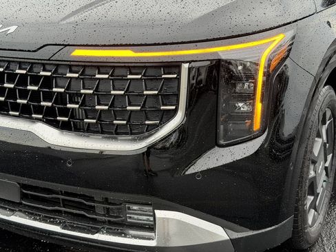 New 2026 Kia Carnival SX FWD image 10