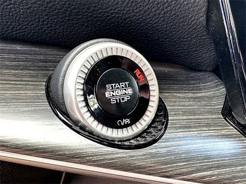 Used 2024 Jeep Wagoneer L Series II w/ Flexible Seating Group image 22