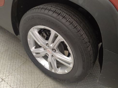 Used 2020 GMC Terrain SLE FWD image 31