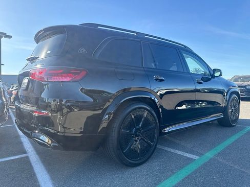 Used 2025 Mercedes-Benz Maybach GLS 600 4MATIC image 5