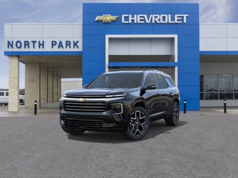 New 2026 Chevrolet Traverse High Country FWD image 8