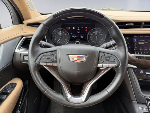 Certified 2024 Cadillac XT6 Premium Luxury w/ Platinum Package AWD/4WD image 16