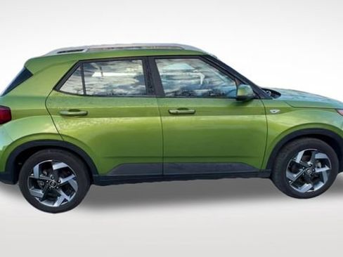 Used 2020 Hyundai Venue SEL w/ Convenience + Premium Package image 9