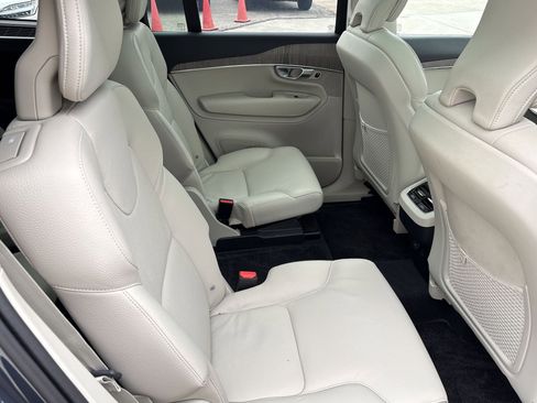Certified 2024 Volvo XC90 B6 Plus w/ Protection Package Premier image 29