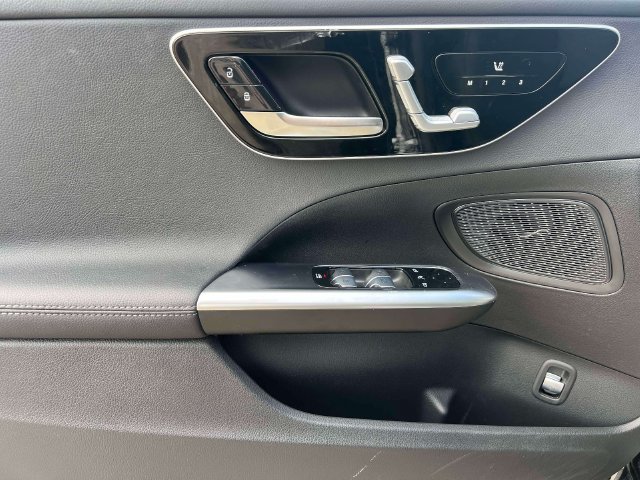 Used 2026 Mercedes-Benz C 300 4MATIC Sedan image 18