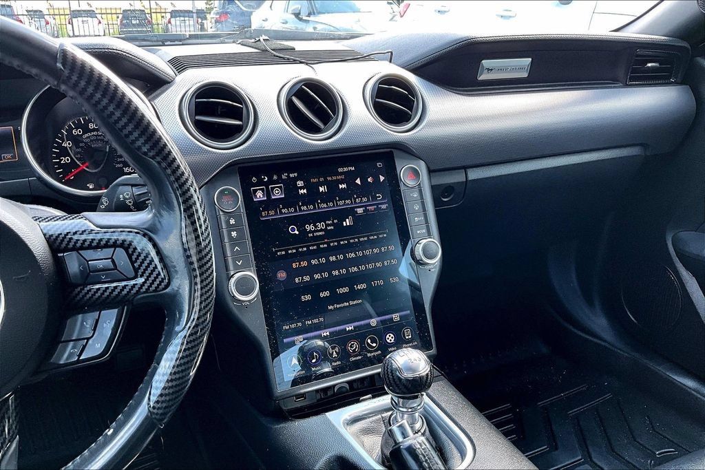 Used 2018 Ford Mustang GT RWD image 7